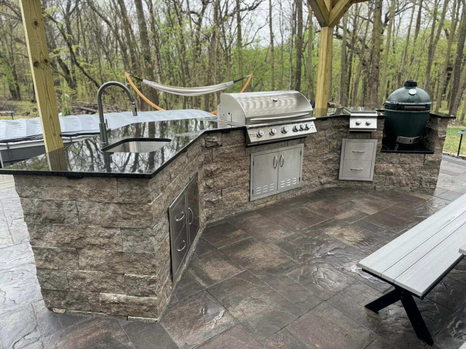 outdoor kitchen installation des moines