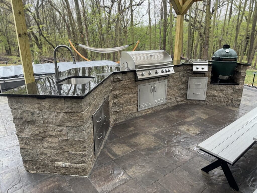 outdoor kitchen des moines