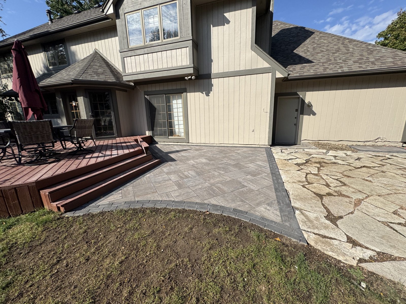 johnston landscaping paver patio retaining wall